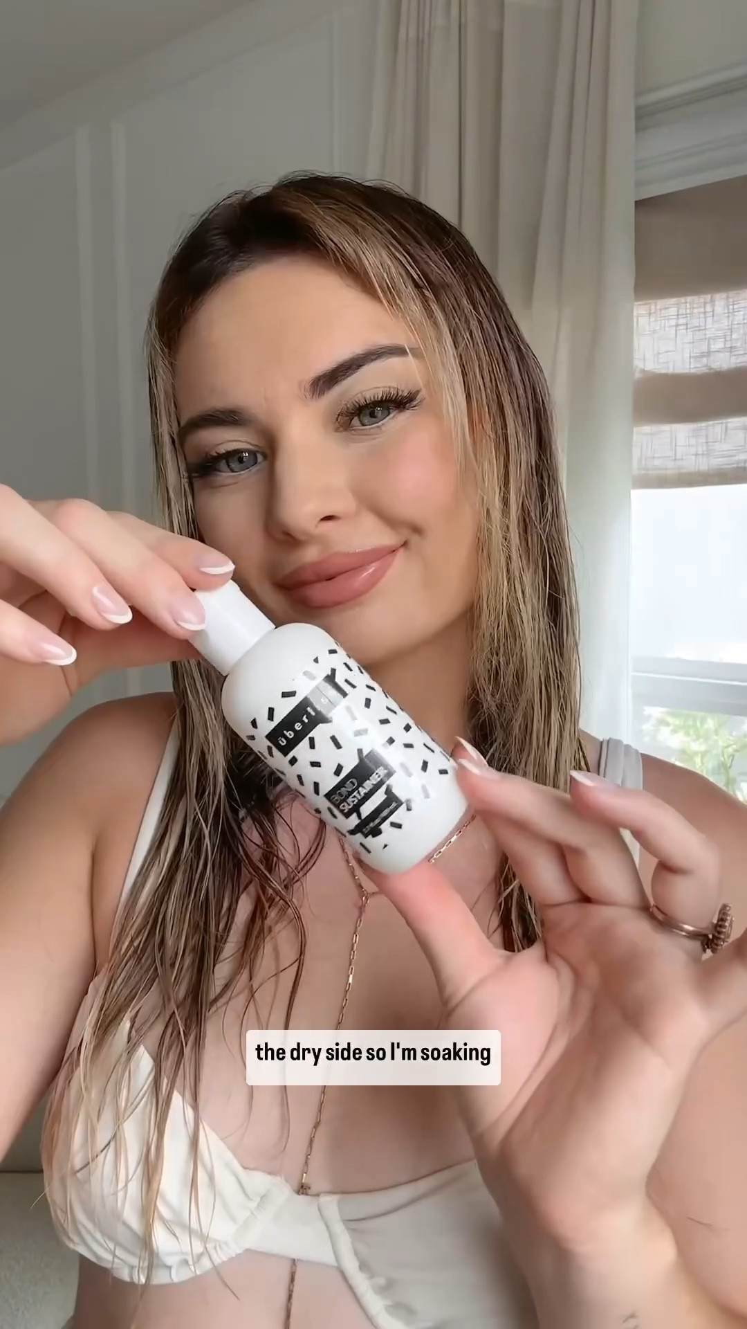 GRWM: beach day edition! ☀️

My summer hair tends to be on the dry side, so I've been slathering it with @Uberliss Bond Sustainer before spending time out in the sun. I apply everywhere from roots to ends, then throw it up in a claw clip and add my fave pair of gold earrings!

We lounged beachside and got some sun, explored the coastline, went for a walk on the pier, and had the best tacos of my life, all while this treatment works its magic. ⚡️

Then we headed home, I rinsed my hair & got ready for date night, and look how shiny& soft my hair turned out!🥹🥰

shop #uberliss on my @shop.ltk page (🔗 in bio)

 #hairmask #hairhack #beachhair