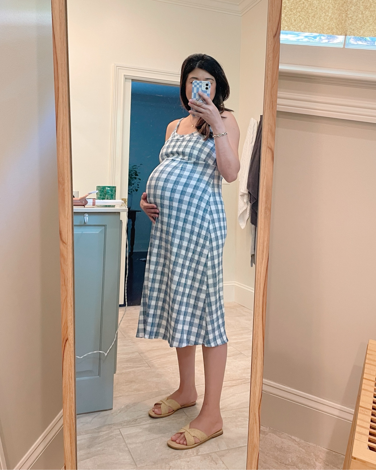 At 36 weeks pregnant, I’m grateful for the small handful of maternity items I grabbed to get me through this final phase…where nothing else in the world will fit 😂

#LTKBaby #LTKBump