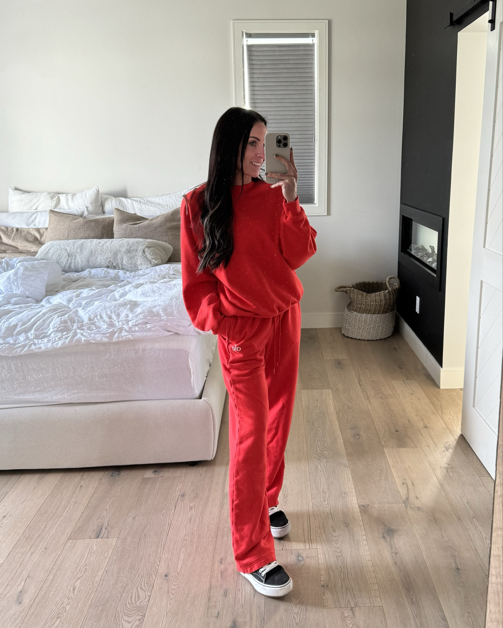 The best sweatsuit set 

#LTKStyleTip #LTKShoeCrush