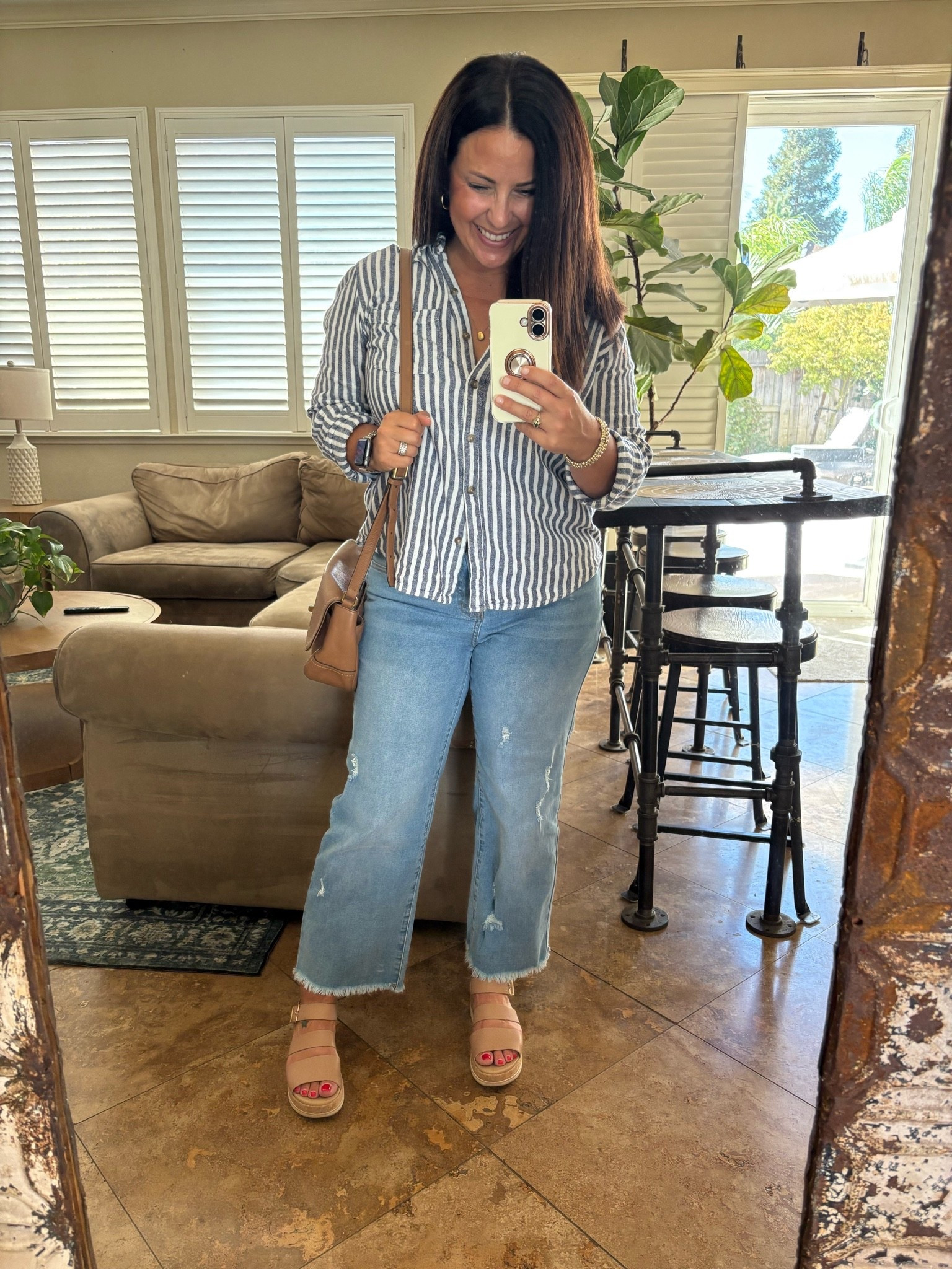 Loving these petite-friendly jeans! 🤍 I’m wearing a size 4 and I’m 5’2”, and the length is just right without needing any hemming. 🙌

Wore this for running errands today, but this would easily work as a casual work outfit too. The perfect fall transitional outfit while it’s still warm enough for sandals! 🍂

#falloutfits #autumnoutfits #workwear #teacheroutfit #casualoutfit

#LTKootd #LTKPetite #LTKOver40