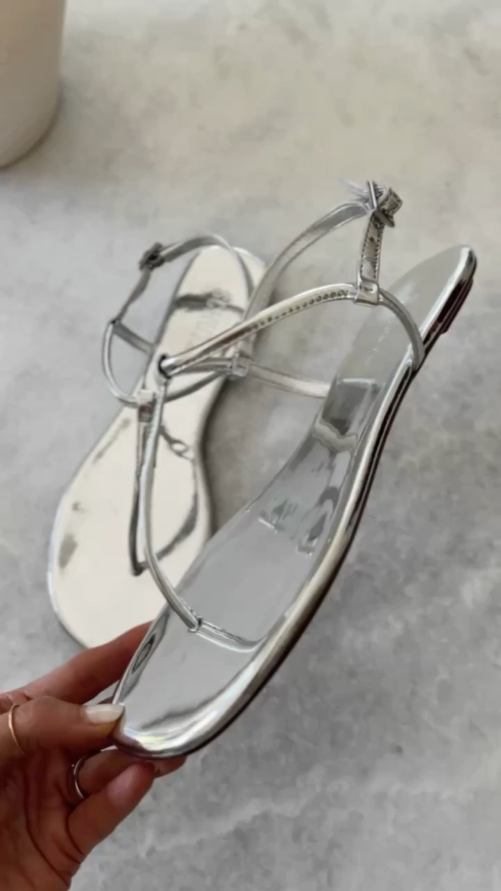 These sandals are gonna be great for the summer✨ 
StylinByAylin, Aylin

#LTKSeasonal #LTKgrwm #LTKootd