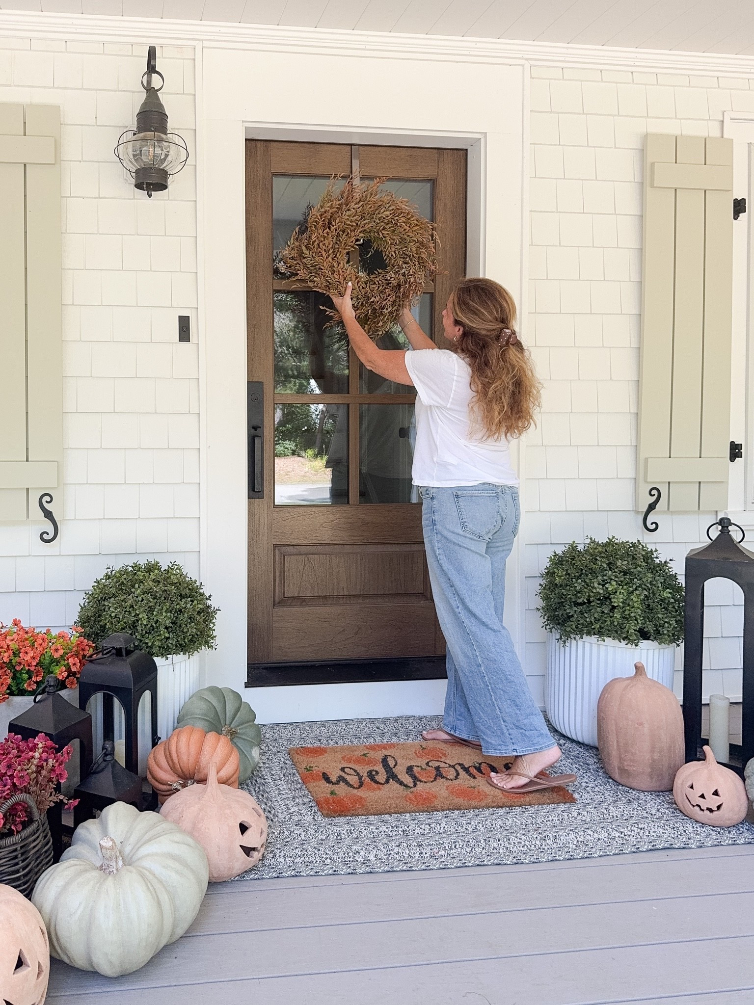 Fall Front Porch

Home  home decor  home favorites  spring front porch  spring home decor  seasonal decor  wreath  planters  area rug  coastal home

#LTKHome #LTKSeasonal