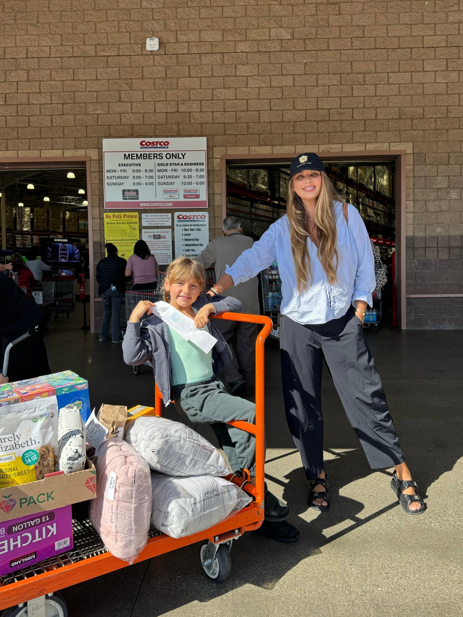 Shirt: medium 
Pants: 8 (SO GOOD)
On the face: These products are excellent for instantly finishing the face! I started with a base of Augustinus Bader x Victoria Beckham Beauty Foundation 8 
Cheek: Fluid Sheer 11 with Sweed Brush 
Lip: Sweed January liner + Chantecaille Stella lipstick 
Hair: Académie Hair Sea Glass 
If ordering from Sweed site, use code Rachel -20 to save 20% 

#LTKgrwm #LTKBeauty #LTKdayinmylife
