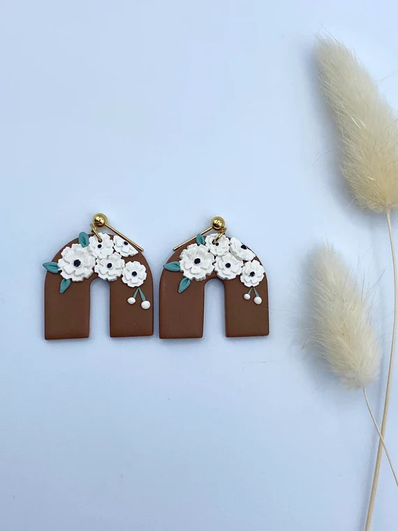 Juanita Floral Arch Clay Earrings - Etsy | Etsy (US)