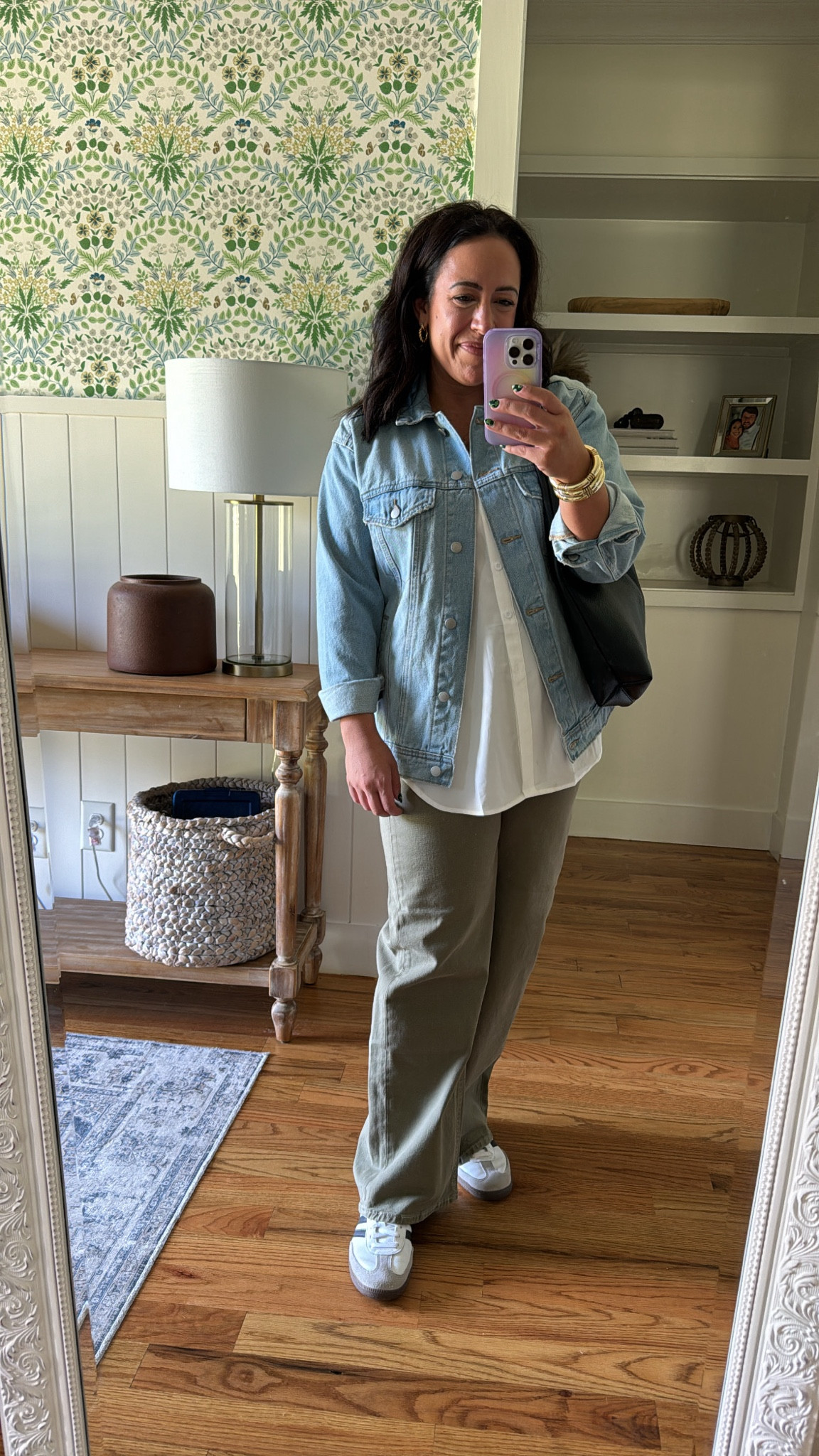 Midsize capsule wardrobe outfit 🤍


Teacher outfit, Workwear outfit, office outfit, Amazon skirt, Amazon fashion, Linen pants, old navy, closet staples, button front cardigan, satin skirt, baggy jeans, olive denim, white button up, denim jacket, sweater top

#LTKBacktoSchool #LTKMidsize #LTKWorkwear