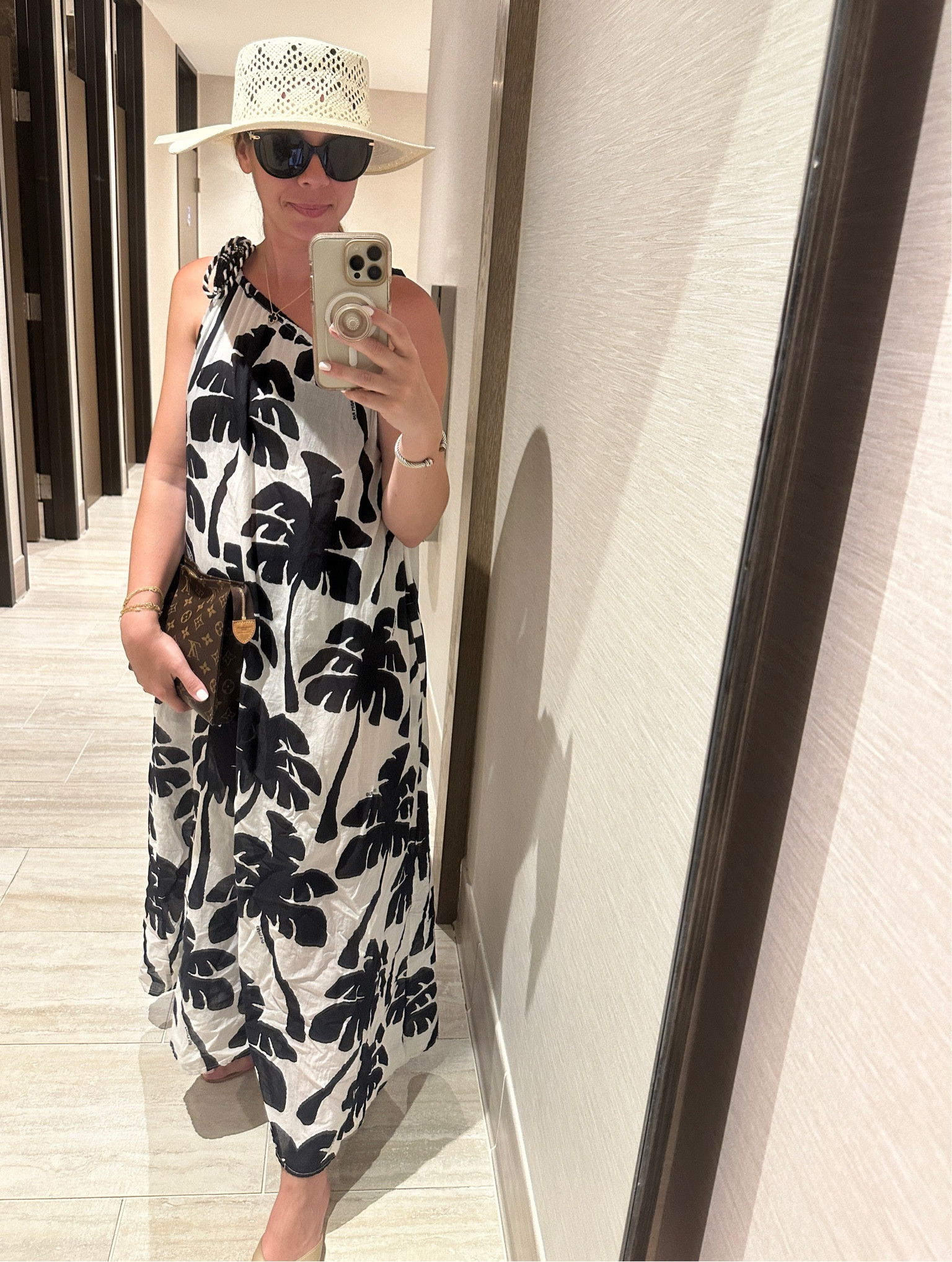 Farm rio coconut swim coverup, bloodies, on sale, TTS, Jaclin Natale 


#LTKSummerSales #LTKSeasonal #LTKSwim
