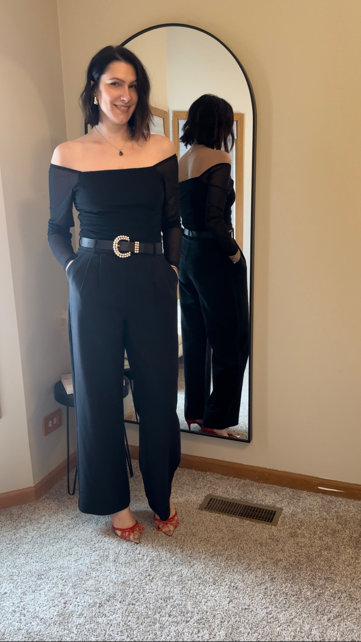 Another Valentine’s Day look is red clothes aren’t your thing! Black + accessories and add a pop of red or pink for the occasion ♥️

UndeniablyElyse.com

All black outfit, red heels, anniversary date, night out, dinner date, black belt, accessories, winter date night looks

#LTKstyletip #LTKmidsize #LTKfindsunder100