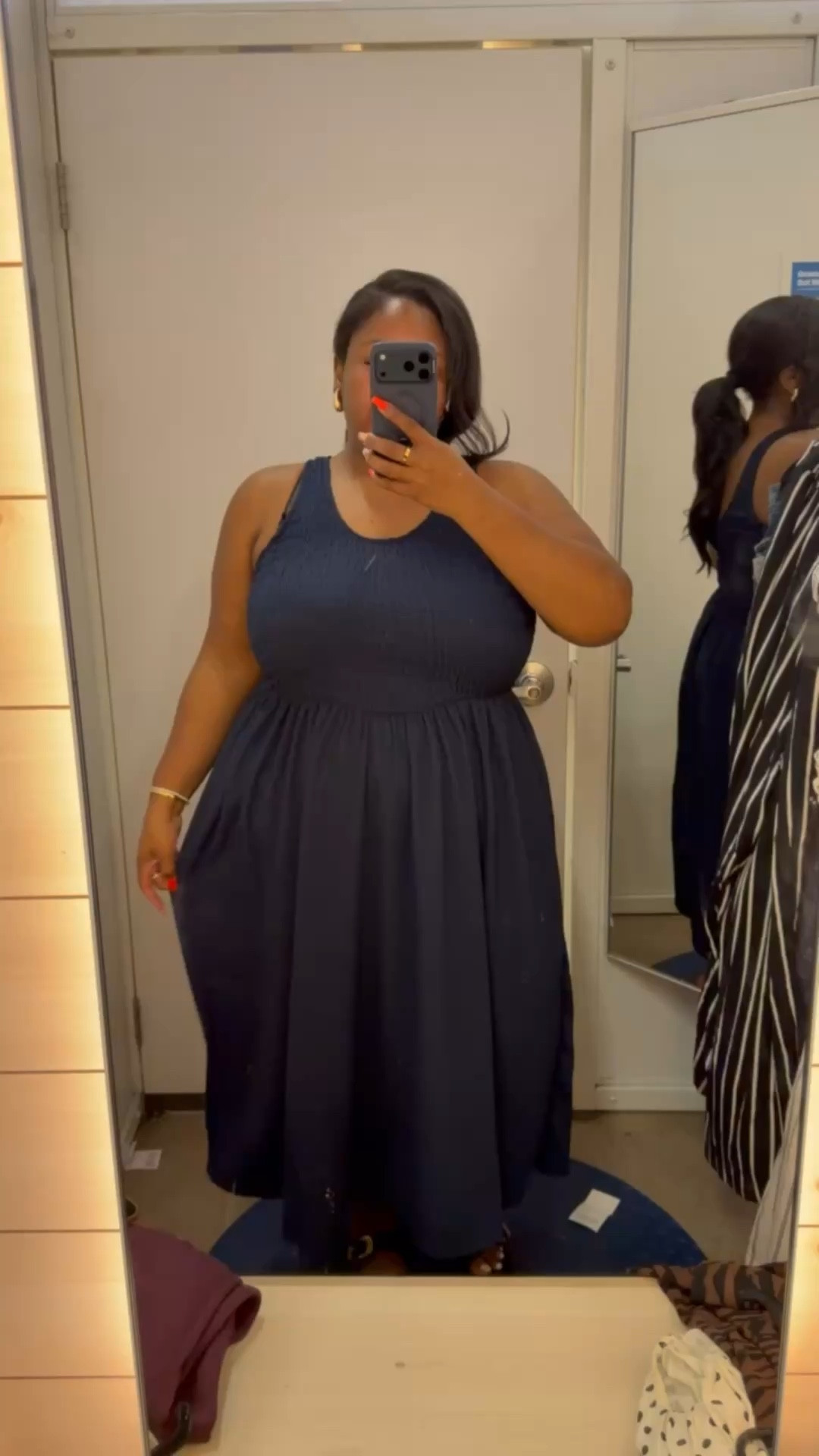 ✨ This Fit & Flare Lightweight Smocked-Bodice Midi Dress
is currently 50% off and goes up to a 4X. You can easily dress it up or down, wear it as is for spring and summer, or throw on a cute jacket or blazer to elevate the look.



#LTKSaleAlert #LTKPlusSize #LTKootd