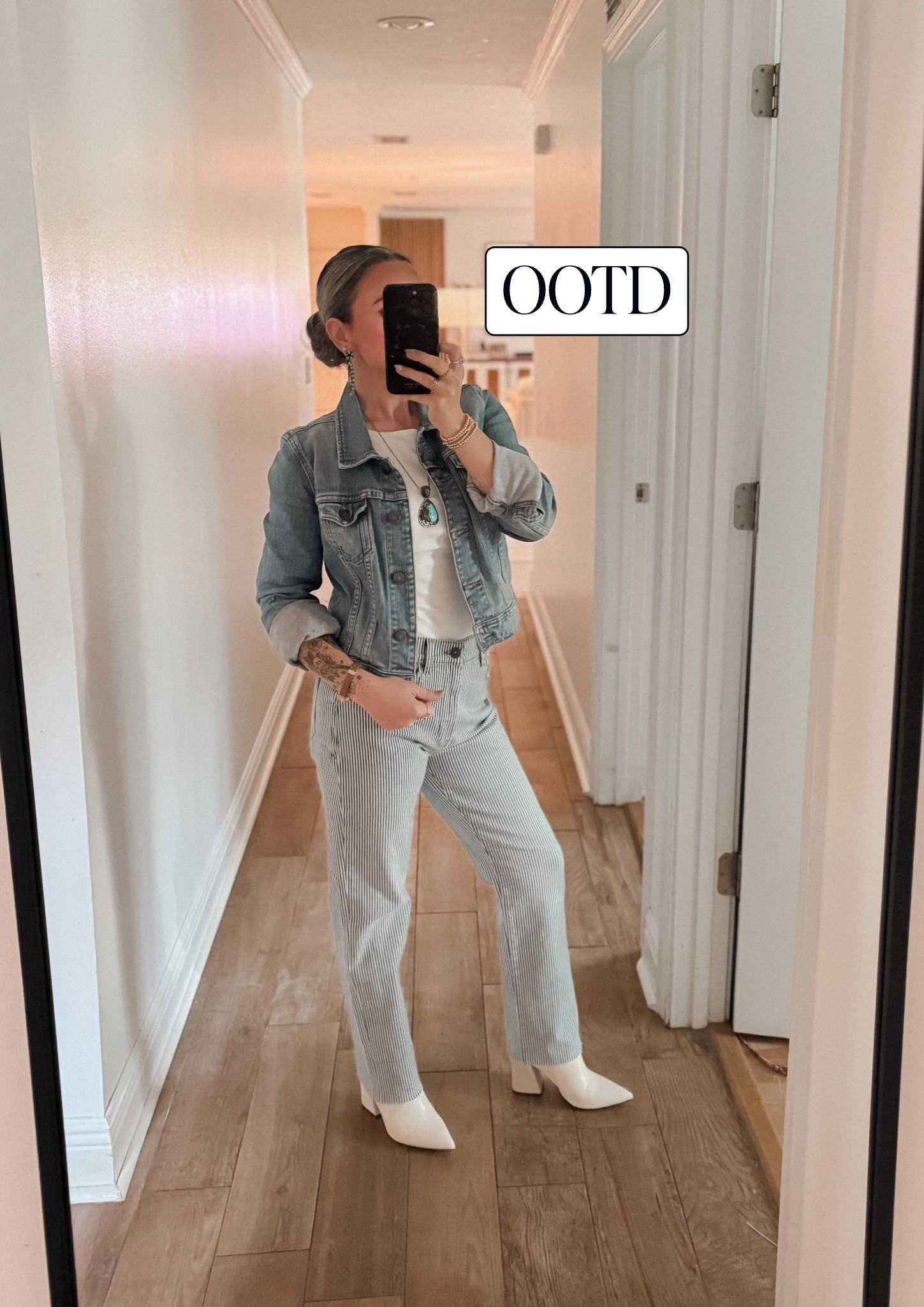 Great evening for striped denim jeans, a cropped denim jacket, and turquoise. 🤎

Petite, denim, style, ootd 

#LTKFindsUnder50 #LTKPetite #LTKStyleTip