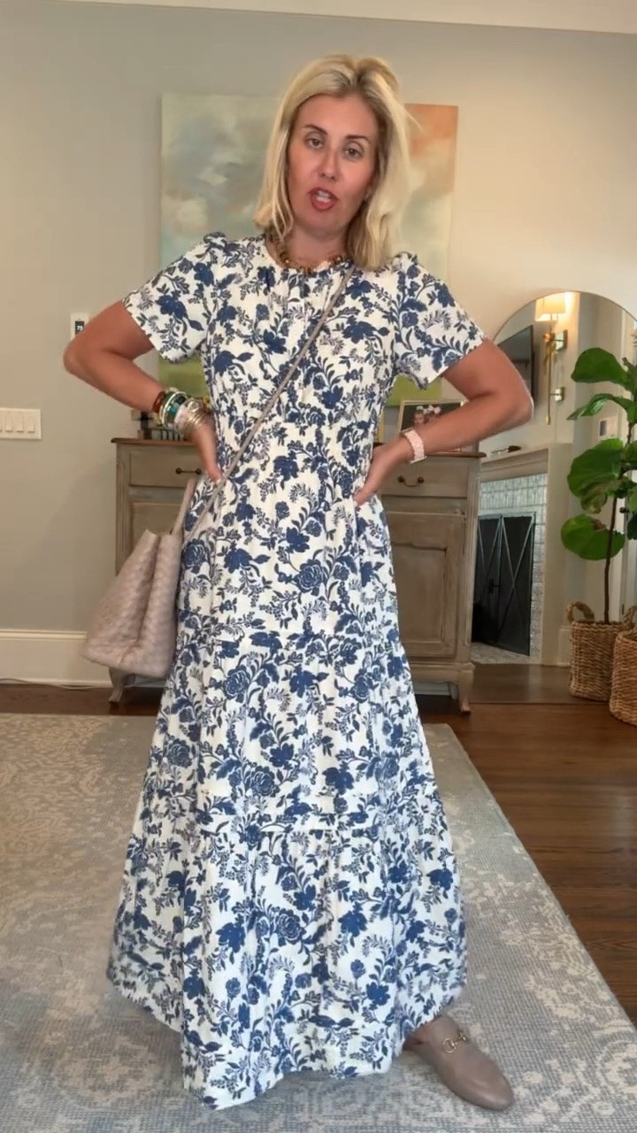 It’s August so who has time to add “what to wear to your mental load? Yall, @quince gives us the best quality at affordable prices combined with class style. That’s a win if you ask me!

Sizing: 
Blue floral dress- size xs
Green washable silk dress- size XS
Brown and white midi dress- size small

#quincepartner