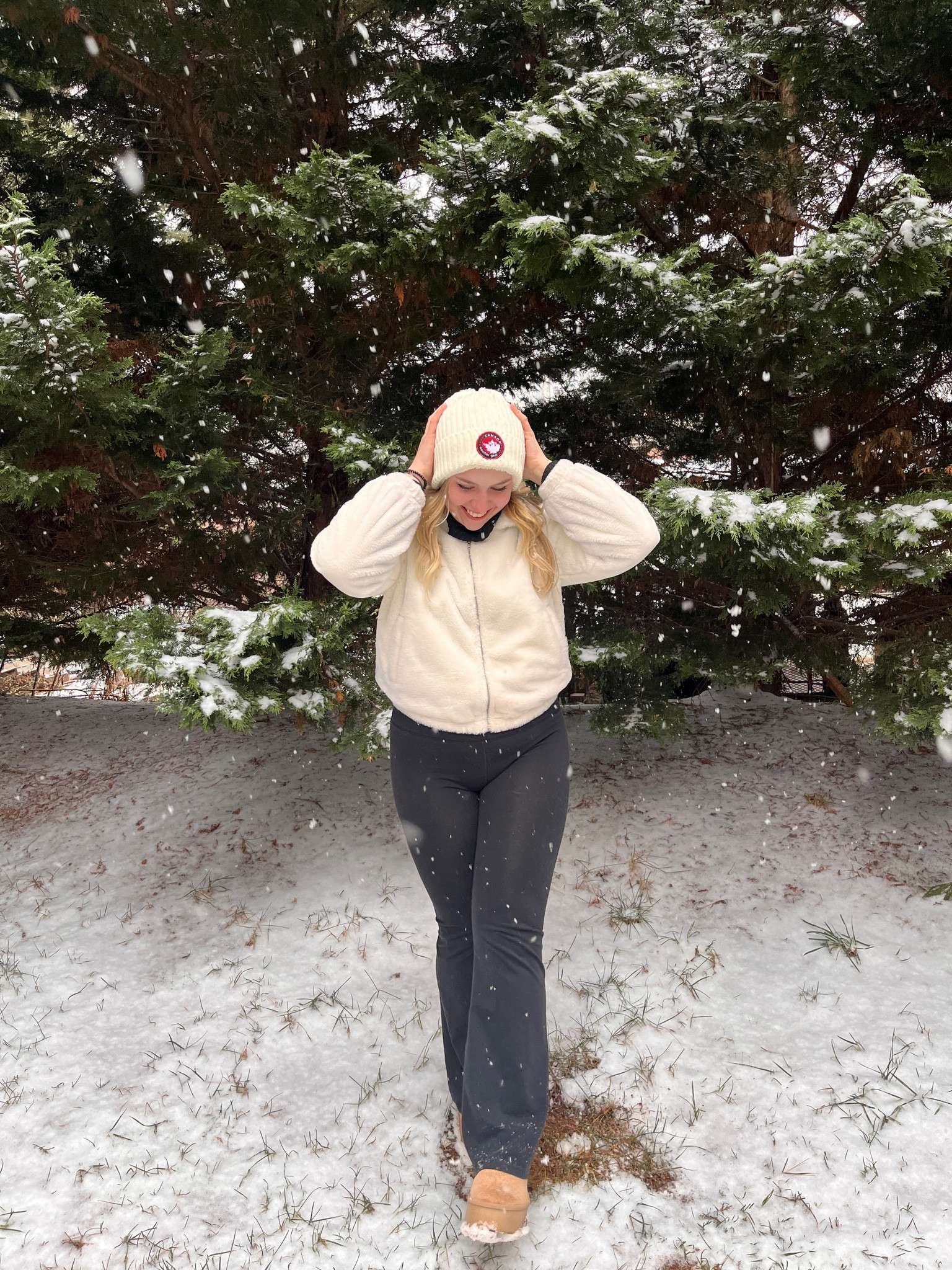 SNOW DAY❄️🤍☃️

#LTKMostLoved #LTKmidsize #LTKSeasonal
