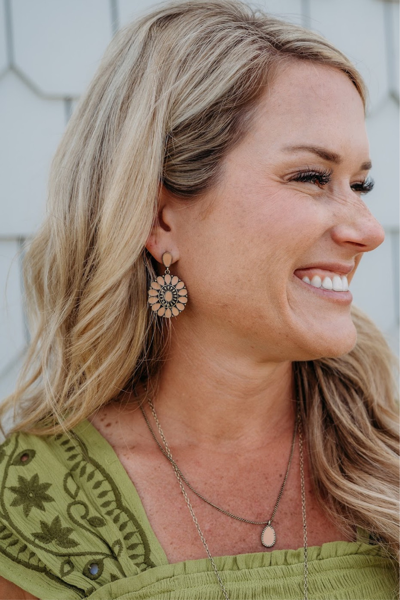 Pendant earrings

Jewelry  accessories 

#LTKSeasonal #LTKstyletip #LTKshoecrush