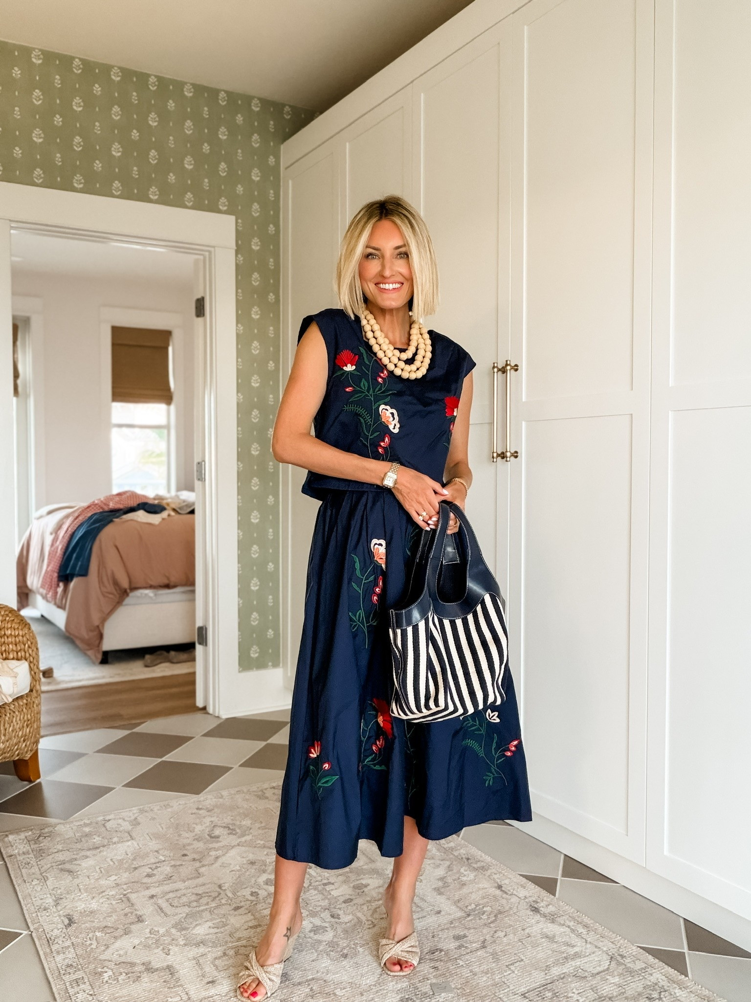 How cute is this navy floral set?! So many ways you could style this all season long! Wearing S.

Loverly Grey, Amazon find, Amazon fashion, navy floral matching set, spring fashion, spring outfit ideas

#LTKootd #LTKSeasonal