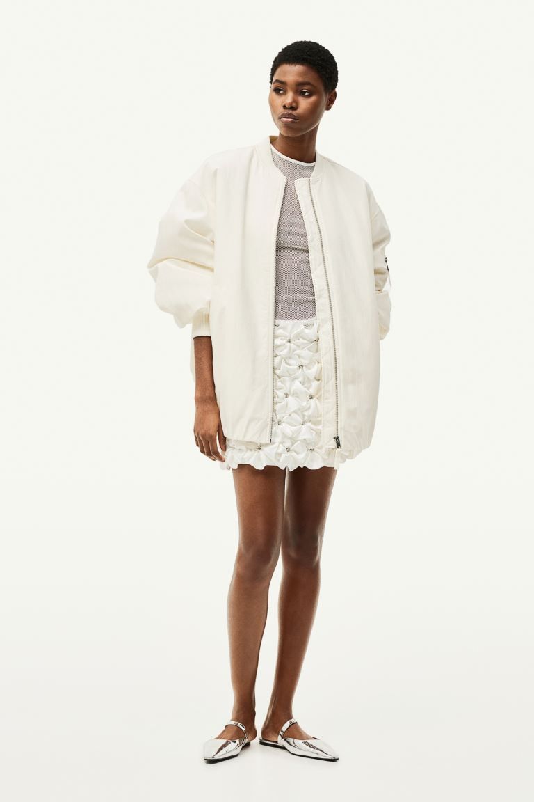 Oversized bomber jacket - Cream - Ladies | H&M GB | H&M (UK, MY, IN, SG, PH, TW, HK)