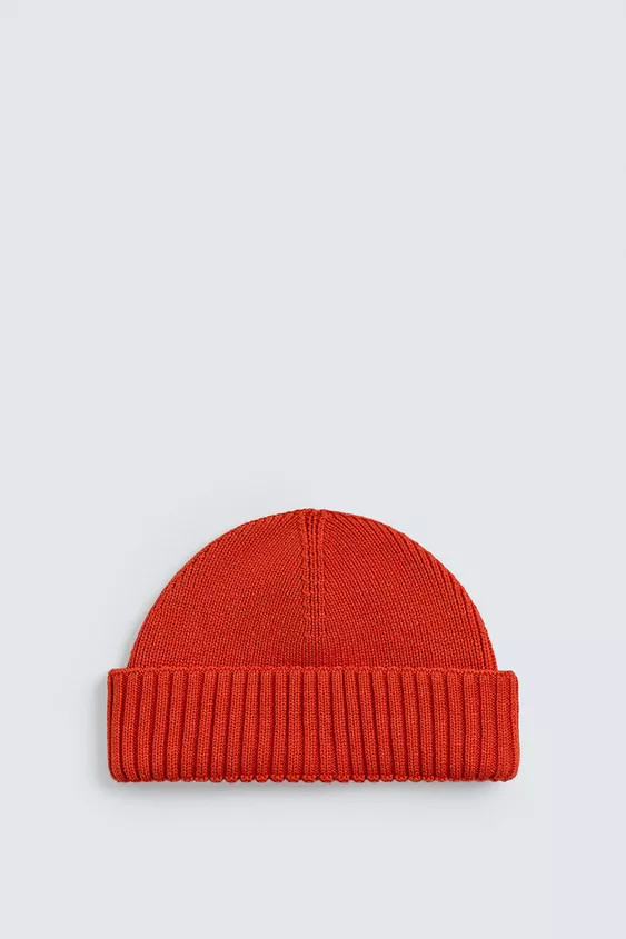 BASIC SHORT HAT | Zara US