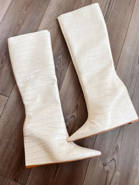 Fall must have cream boots from Schutz! Love that the wedge heel isn’t too high so these are perfect for everyday ✨

Fall boots, fall must haves boots, cream boots, white boots, schutz boots 

#LTKshoecrush #LTKSeasonal