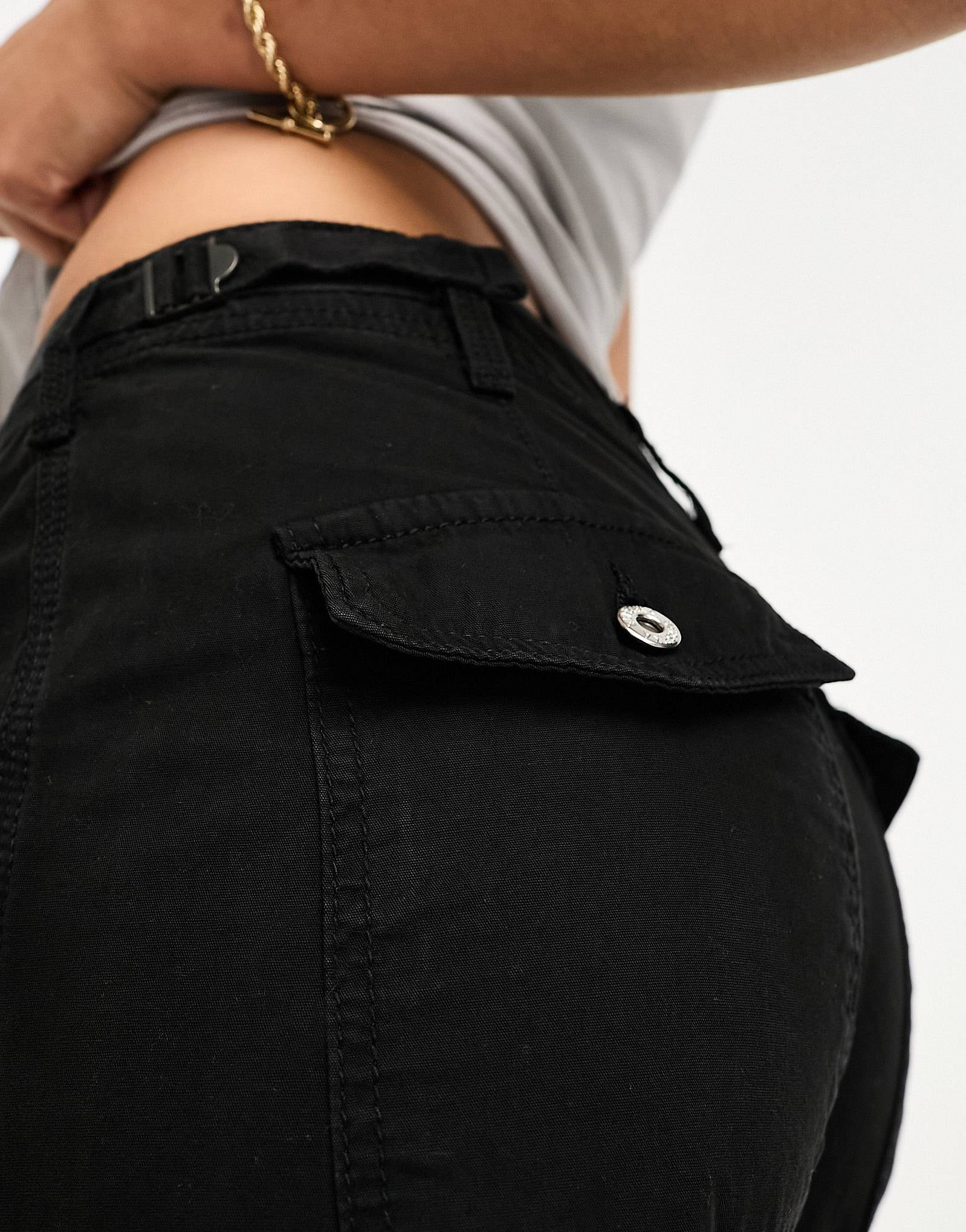 Bershka straight leg cargo trousers in black | ASOS (Global)