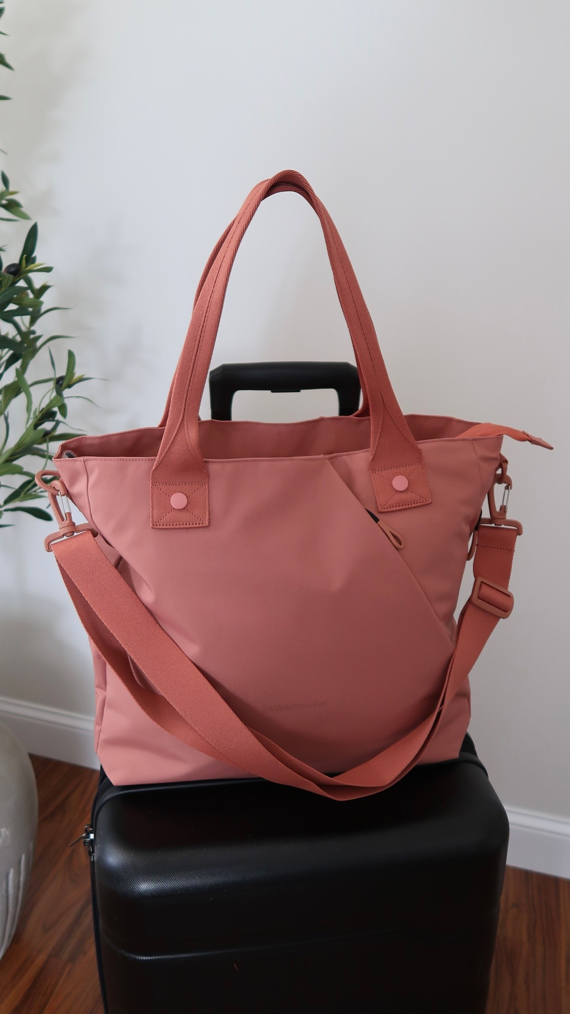 My new travel tote @Sherpani 

#LTKSeasonal #LTKdayinmylife #LTKTravel