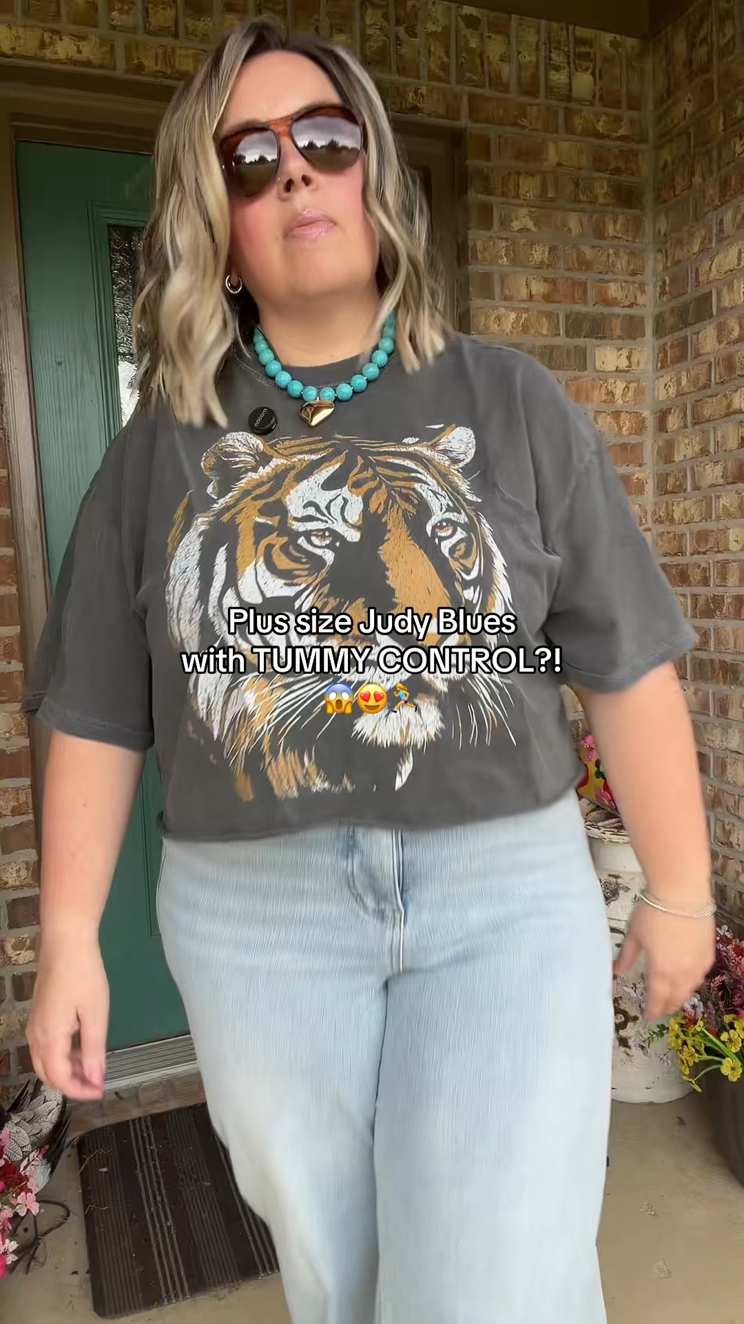 Comfy jeans with tummy control!