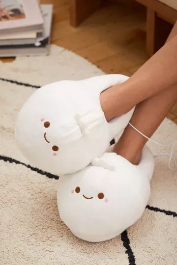 Smoko Heated Slipper | Urban Outfitters (US and RoW)