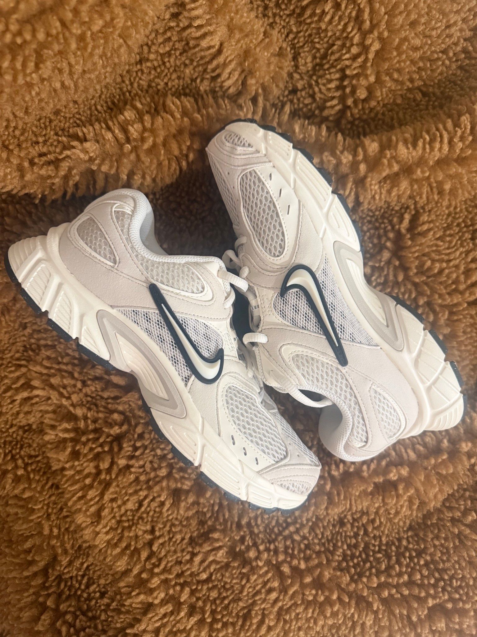 Perfect neutral tennis shoe that will go with EVERYTHING!

#LTKGiftGuide #LTKfitnessgoals #LTKootd