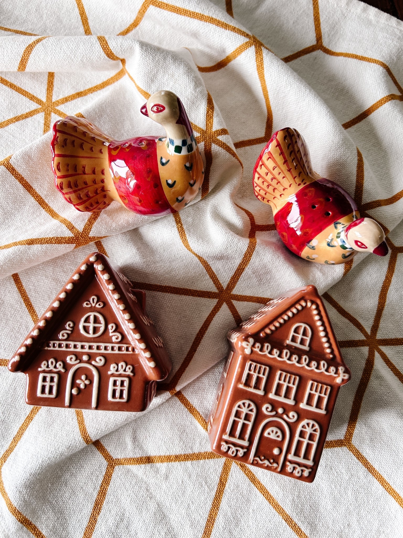 Cutest salt and pepper shakers from Target!

#LTKSeasonal #LTKGiftGuide #LTKHoliday
