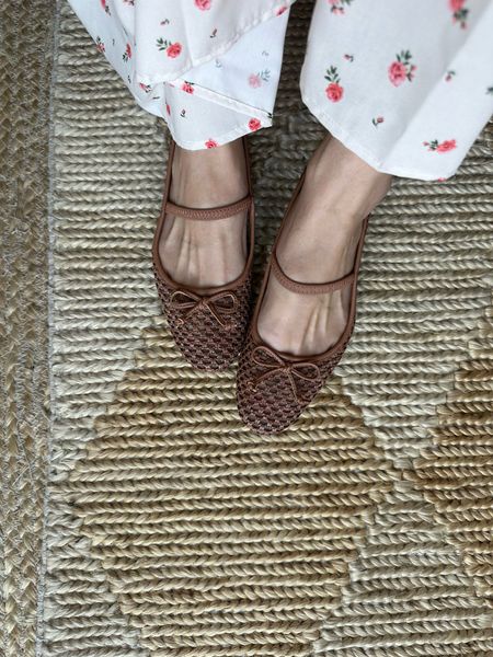Been loving these flats for the summer! They are dolce vita 

#LTKMidsize #LTKShoeCrush #LTKStyleTip