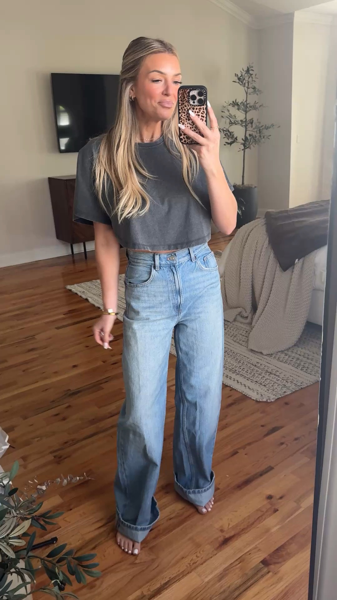 Wearing a small in the top and size 2 in the denim! 

#LTKgrwm #LTKselfcare #LTKootd