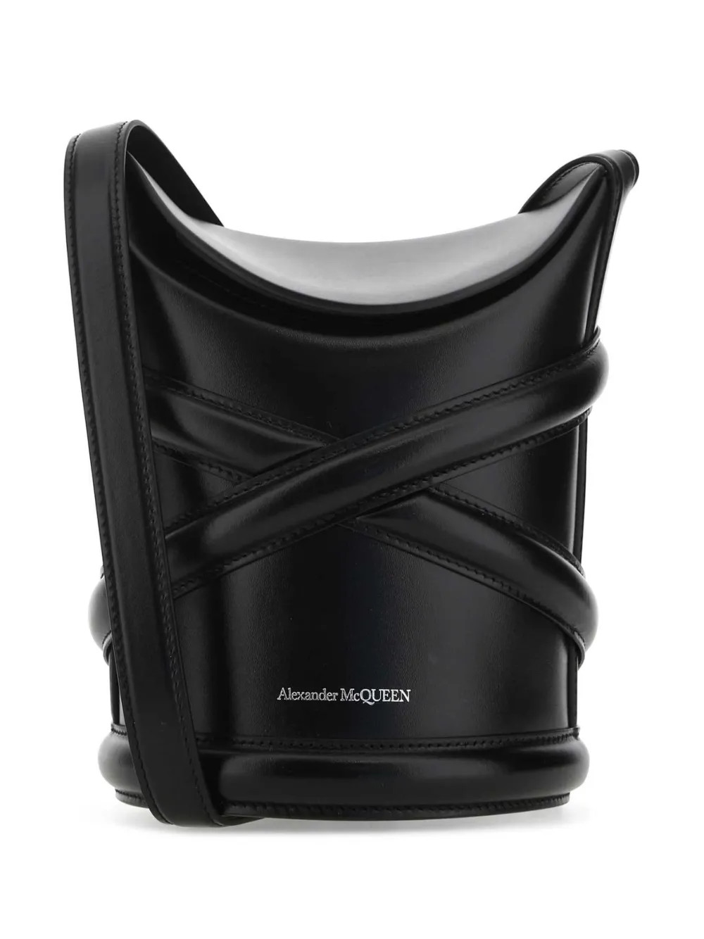 The Curve bucket bag | Farfetch Global