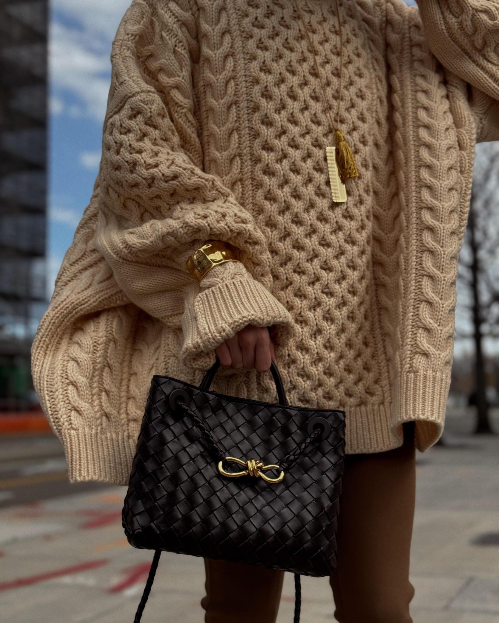 👇🏽WHAT TO WEAR THIS WEEK: Unique Necklaces

I love mixing up a look with unique and statement necklaces. Whether they are an interesting texture, unique pendant (hello vintage comb I turned into a necklace back in January that we have collectively obsessed over) or a vintage necklace pouch I’ve pulled out from my bag collection, it’s an easy and effective way to change the look of an outfit and add extra interest! 

✨Which is your favorite one?

📌 Make sure to save for future inspo! 

👉🏽 Follow me @modeetchien for more 
daily outfit inspiration, helpful styling tips, and elevating your everyday style!

#wiwt #ootdinspiration #whattowear 
#todayimwearing #instastyle #personalstyle #petitefashion #petiteinfluencer #petitestyle #2024trends #springtrends #springfashion #springoutfitideas #springoutfits #styleinspo #minimalstyle #frankieforall #thefrankieshop  #outfitinspiration #nycstreetstyle #streetstyleinspo #vintagejewelry #vintagestyle #combnecklace 

petite influencer, petite style, casual outfits, spring ootd inspiration, daily outfits, minimal streetstyle, effortless chic, cool girl style, what to wear, what I wore today, spring outfits, the Frankie shop, nyc streetstyle, vintage necklace, comb necklace, 90s style, vintage style, vintage jewelry 

#LTKFindsUnder100 #LTKStyleTip #LTKItBag