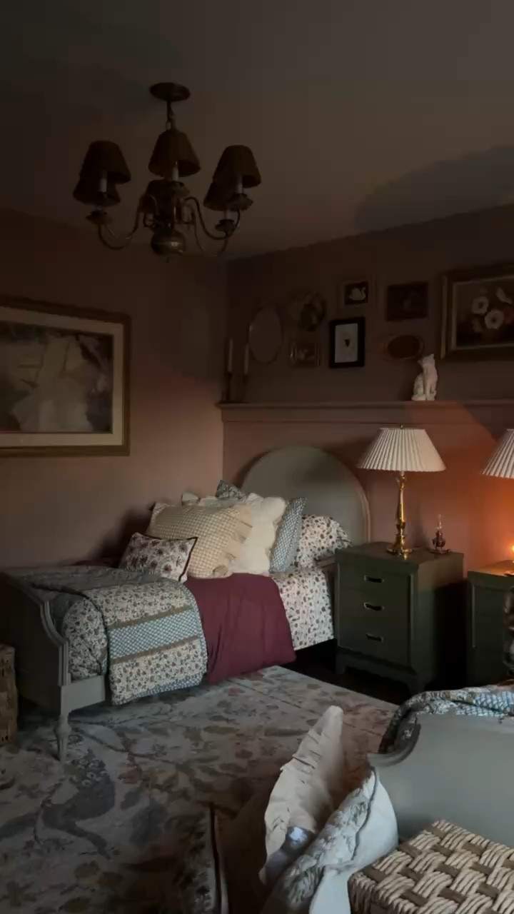 The girls room has seen a couple different looks over the year! You can shop the bedding inspiration on this post!! The duck duvet came from a small shop called Fledge & Thread and can be found on their website! 



#LTKKids #LTKWatchNow #LTKHome

#LTKHome

#LTKHome #LTKWatchNow