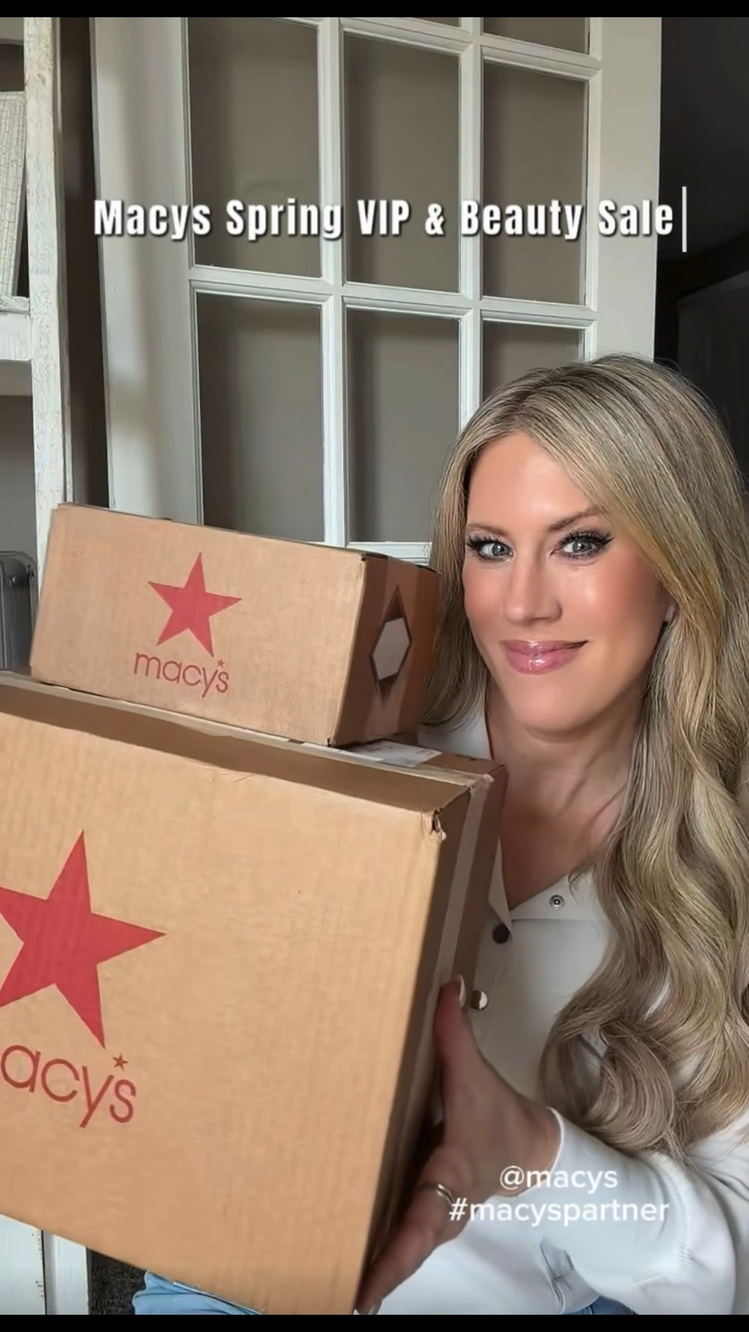 I stocked up on my favorite YSL beauty products during Macy's Spring VIP Fashion & Beauty Sale and now is such a good time to shop because you can get 25% off spring styles + 15% off beauty while earning Star Money too. Sale runs from (03/19 to 03/29) #macyspartner @macys