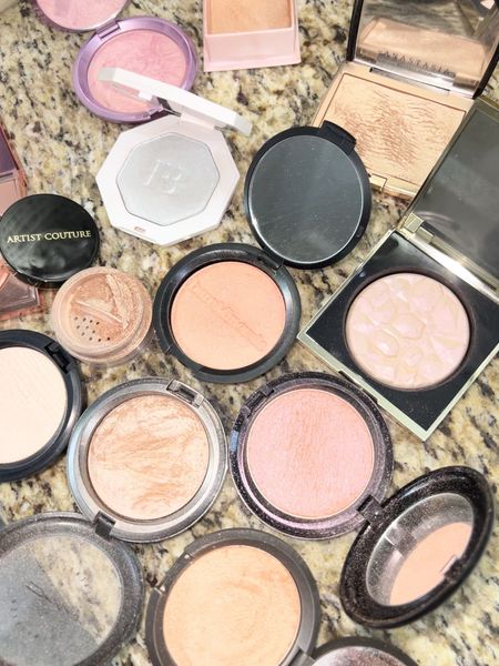 HIGHLIGHTER Heaven 🤩😍🥰

I have so many because I have been collecting make up for almost 20 years! No no I don’t use stuff that goes bad- but I do keep some pretty ones just because I love them 😍 

As my cart is getting full for Sephora Rouge: I’m excited to try the new HOURGLASS pallet (linked below) - but still very much enjoy my Favs! 

Which one do you like for you?! 

Tell me in Comments! 😍

#LTKHolidaySale #LTKGiftGuide #LTKbeauty