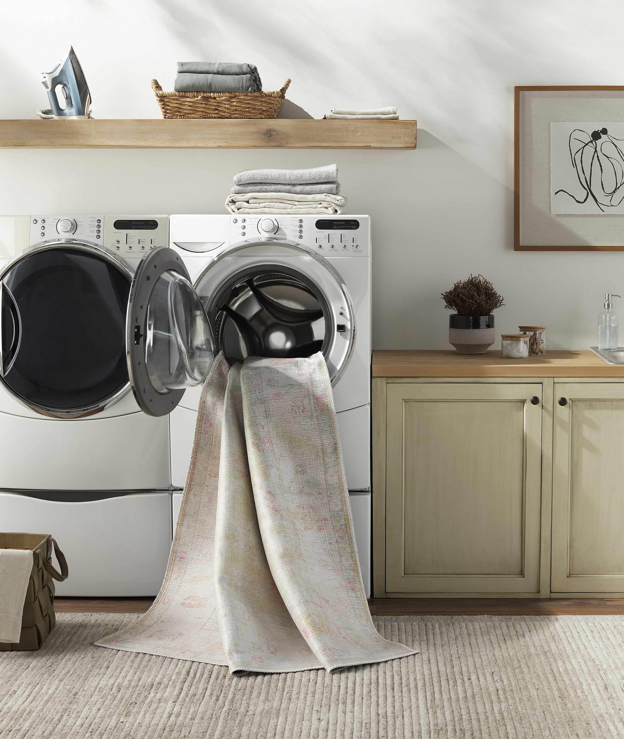 Hauteloom Bozkurt Vintage Distressed Faded Area Rug - Oriental Bohemian Turkish Floral Carpet - M... | Amazon (US)