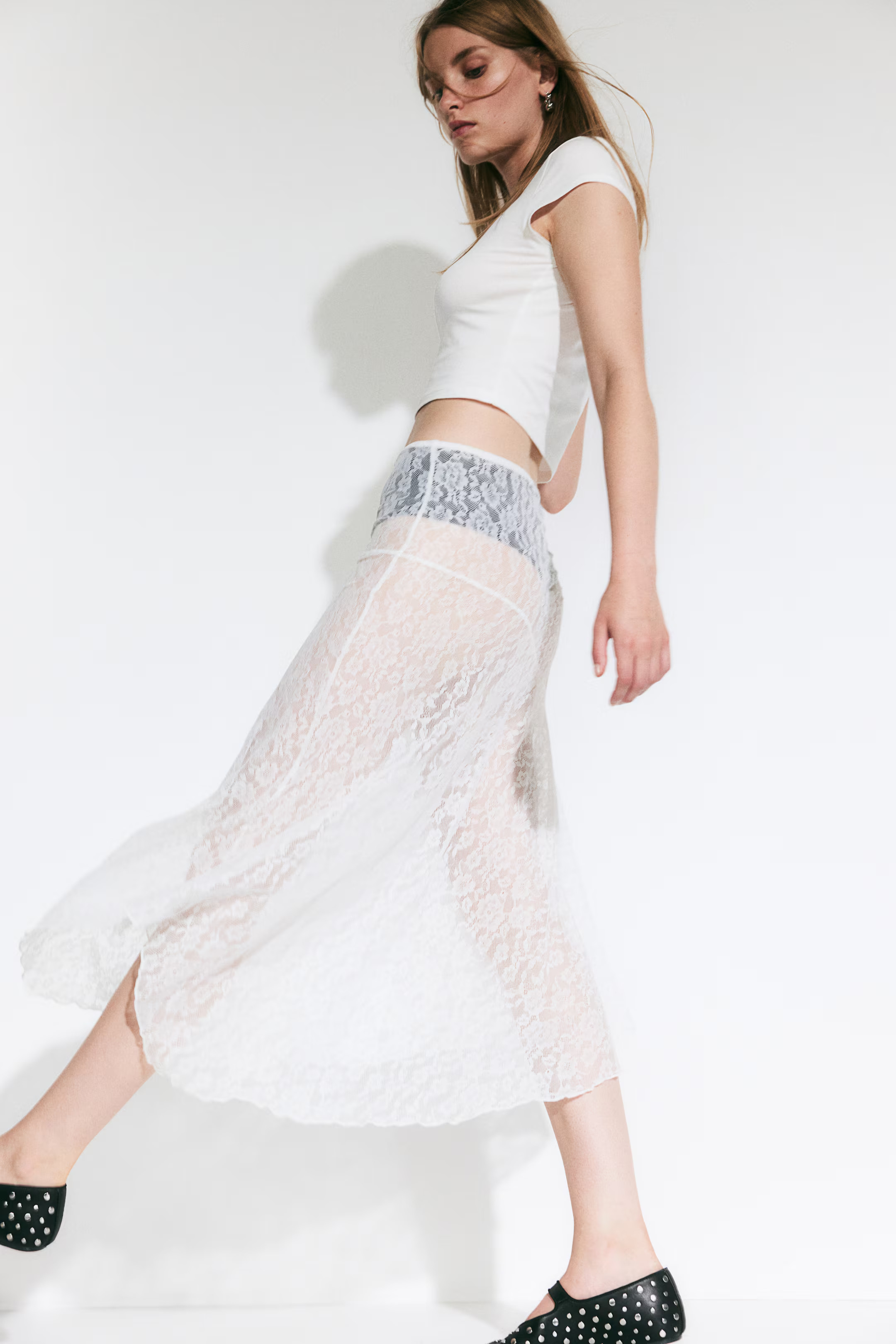 Asymmetric lace skirt - Regular waist - Long - Cream - Ladies | H&M GB | H&M (UK, MY, IN, SG, PH, TW, HK)