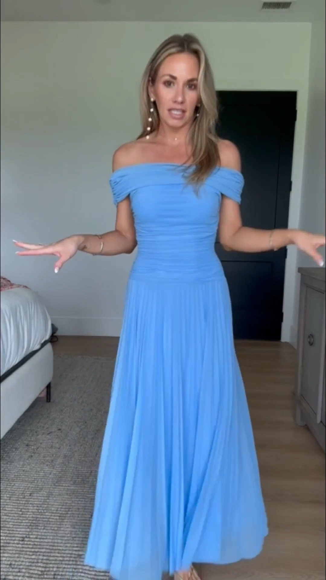 Abercrombie sale alert! Today is the last day that my Abercrombie members can get 20% off their entire purchase! It’s the perfect time to shop for that spring dress you need! 💙🙌🏻

#LTKootd #LTKPetite #LTKSaleAlert