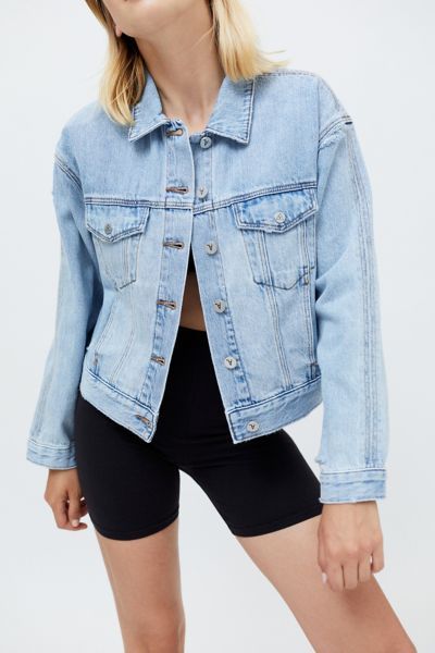 Abrand A Bonnie Denim Jacket – Fade Into You | Urban Outfitters (US and RoW)