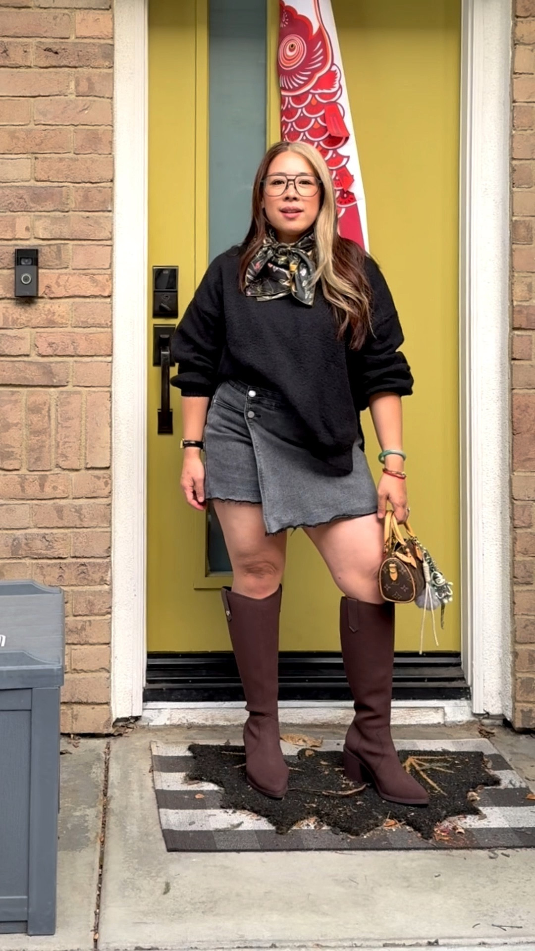 I’m obsessed with skorts right now. Paired with these western style boots I feel like my legs look longer for a petite person! 

The scarf is a nice touch to add a little bit of polish

#LTKootd #LTKPetite #LTKMidsize
