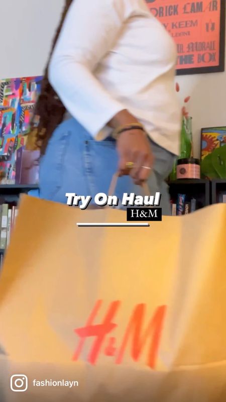 Try On Haul ! Getting ready to transition into spring !! 

Music: Peach
Musician: Jeff Kaale

#LTKSale #LTKunder100