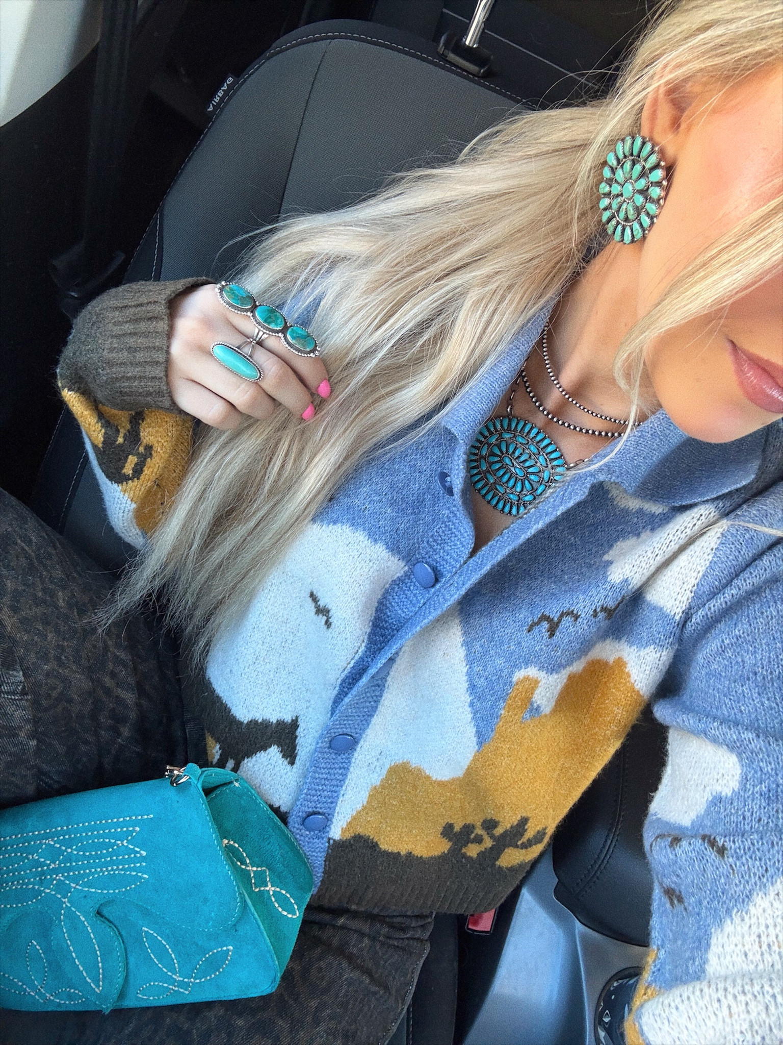 can’t find link to sweater :( but here is the rest of the outfit & jewlz! 💛