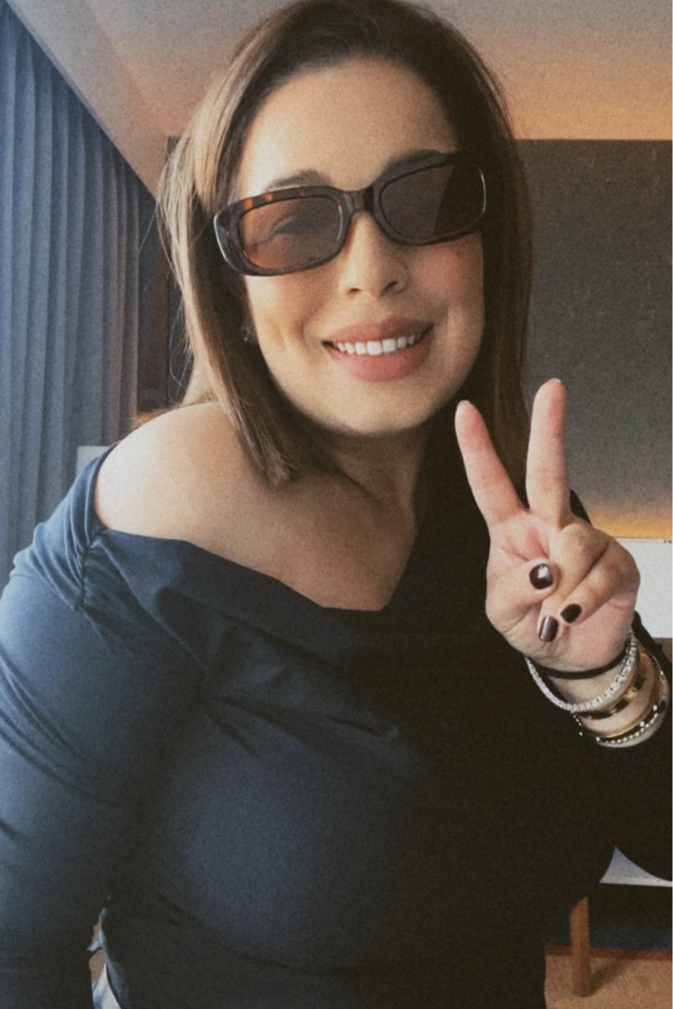 I'm so excited to share with you my favorite outfit of the week! I can't get enough of these stylish glasses I found on Amazon and my comfy shirt from Abercrombie. They just make me feel so confident and put-together.

Can't wait to show you the entire outfit! 

Amazon finds | glasses | Abercrombie | work outfit | style 

#LTKfindsunder100 #LTKworkwear #LTKfindsunder50