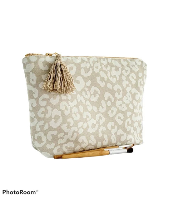 Beige leopard makeup bag, leopard cosmetic bag, unique makeup bag, leopard zipper pouch, animal p... | Etsy (CAD)