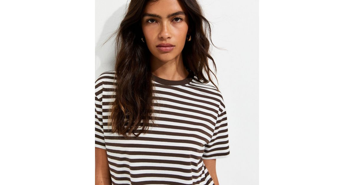 Women's Brown Cotton Striped Boxy Crew Neck T-Shirt New Look | New Look (UK)