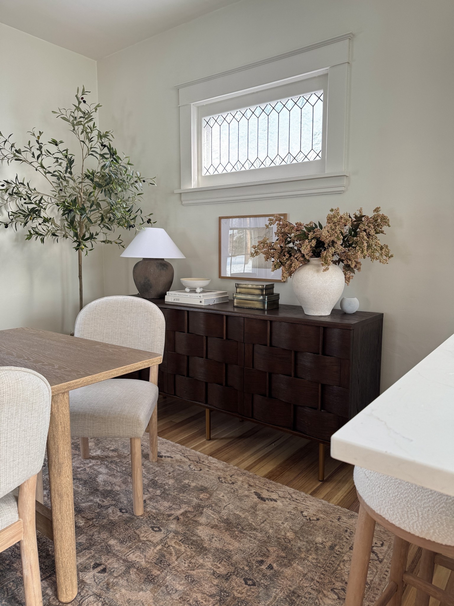 I linked a suuuuper similar and affordable lamp to this designer one! Also these stems are a little more expensive but they are so good and worth it!! 

#LTKHome