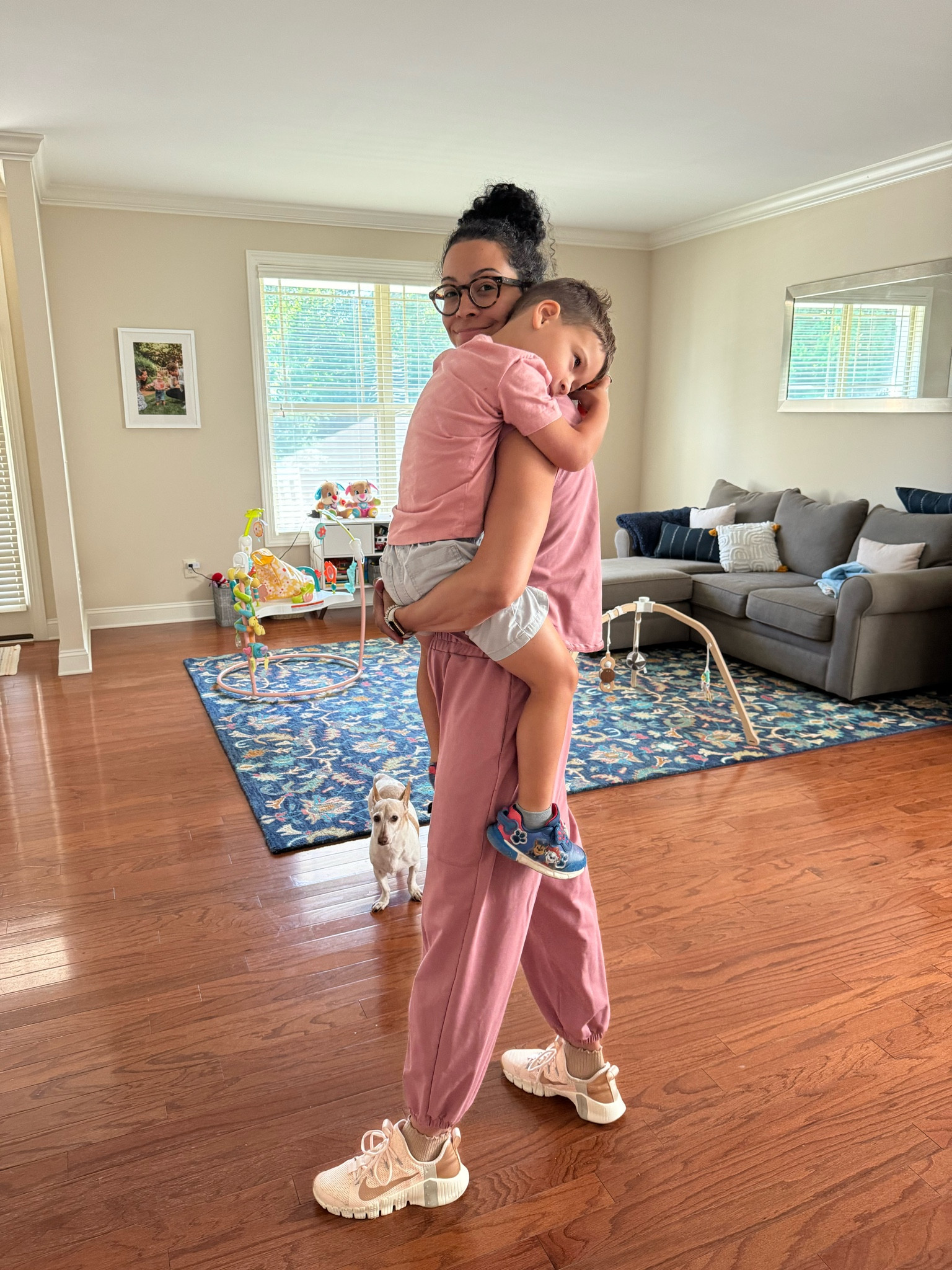 Matchy matchy!!! Nothing better than snuggles with my boy 🫶🏽