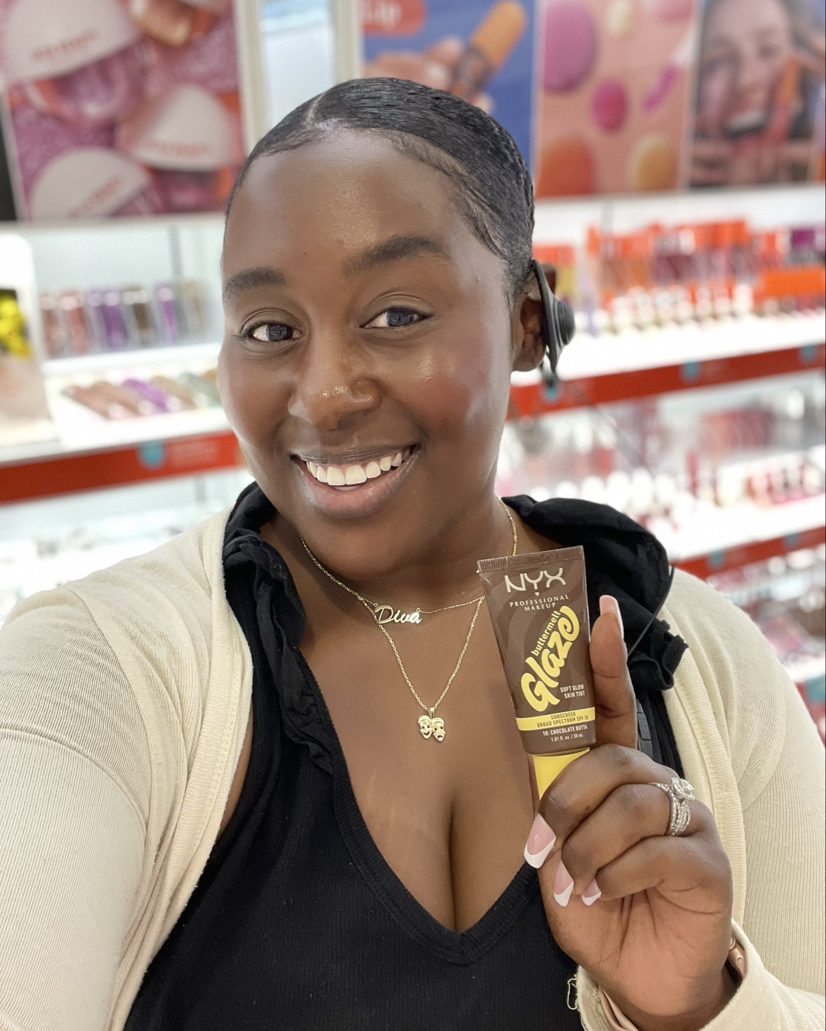 Skin tints are my new everyday go-to without having to worry about wearing a full face of makeup. This comes in 10 shade options. 

I’m wearing “chocolate butta” in the skin tint and “black” in the NYX brow glue.

💫SPF 30
💫Shea butter
💫Niacinamide

#LTKFallSale #LTKStyleTip #LTKBeauty