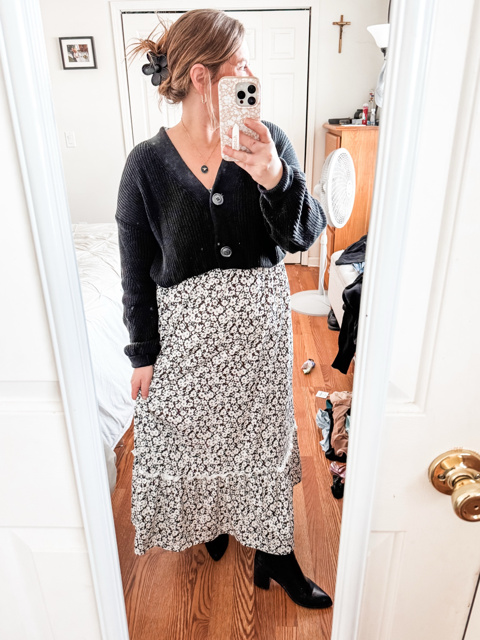Teacher outfit! Cardigan sweater over a maxi dress  

#LTKWorkwear #LTKMidsize #LTKPetite
