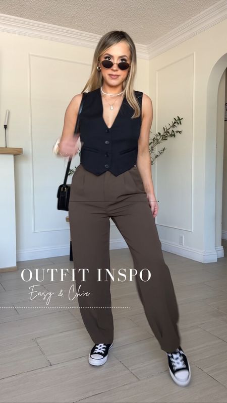 Easy effortless yet elevated outfit inspo 😎

✔️ Small in everything!
✔️these are one of my absolute favorite high waist trousers! I own them in several colors! The length is perfect. I am right under 5'3


#LTKstyletip #LTKU #LTKfindsunder50