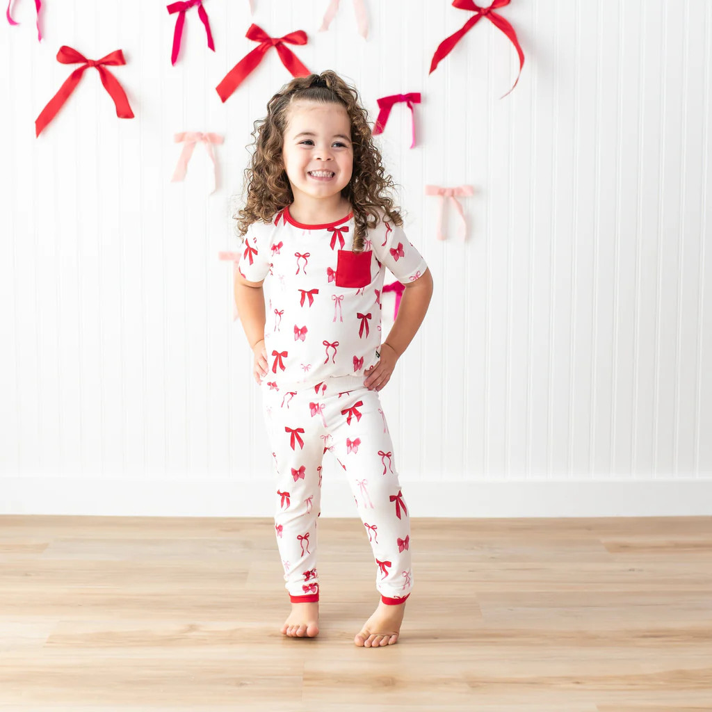 Short Sleeve with Pants Pajamas in Small Love Bow | Kyte Baby