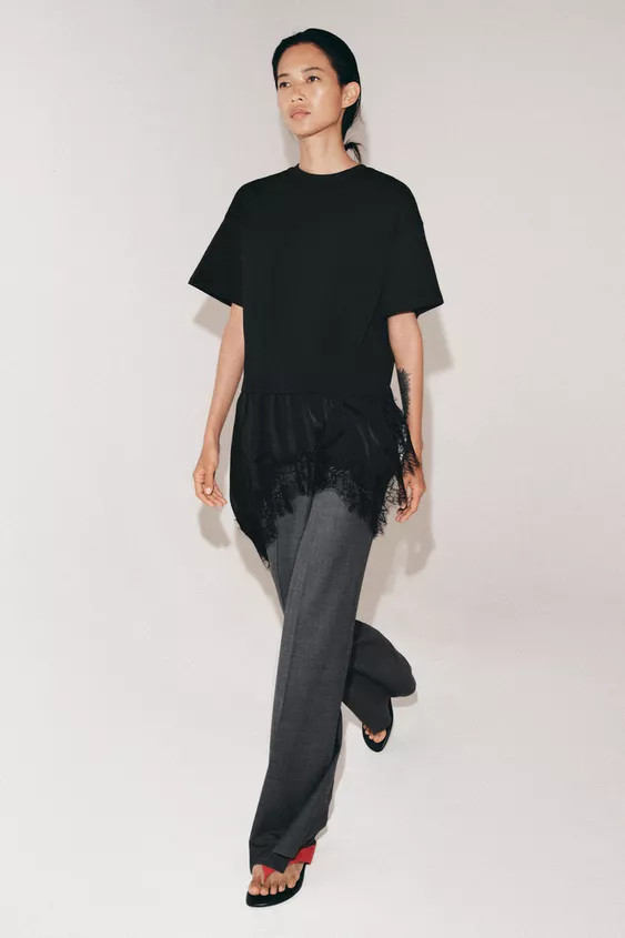 REGULAR FIT - ROUND NECK - LONG LENGTH - SHORT SLEEVE

Round neck T-shirt with short sleeves. Asy... | Zara US